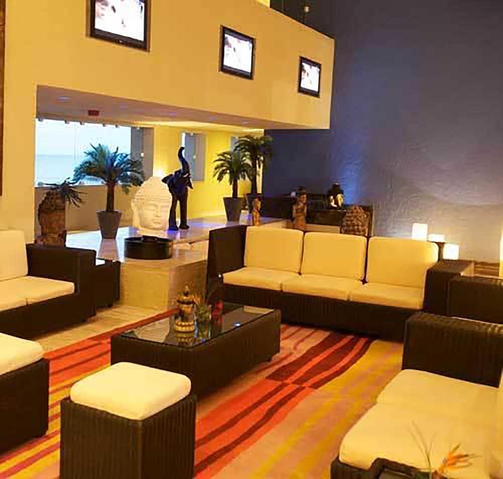 Club Regina Cancun Exterior photo
