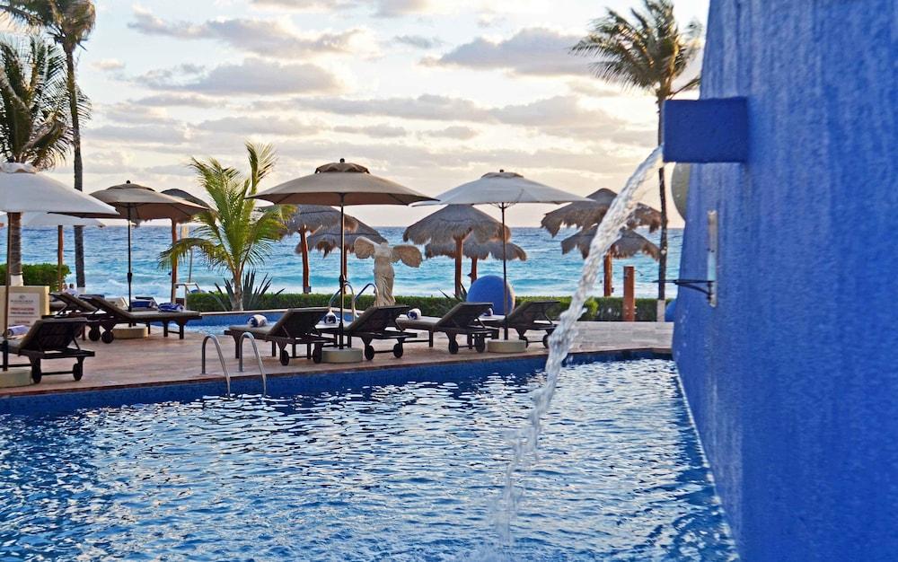 Club Regina Cancun Exterior photo